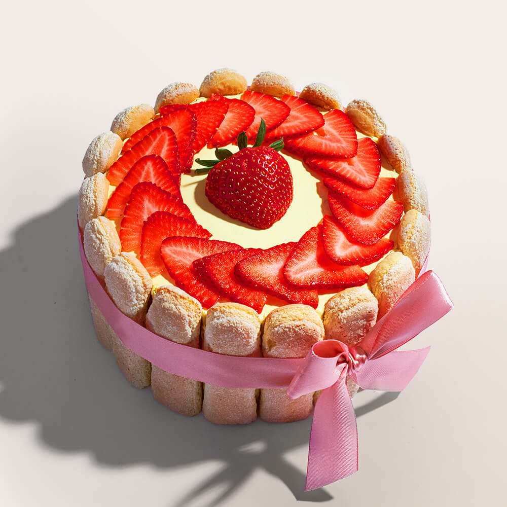 Strawberry Tiramisù Cake - Image 3